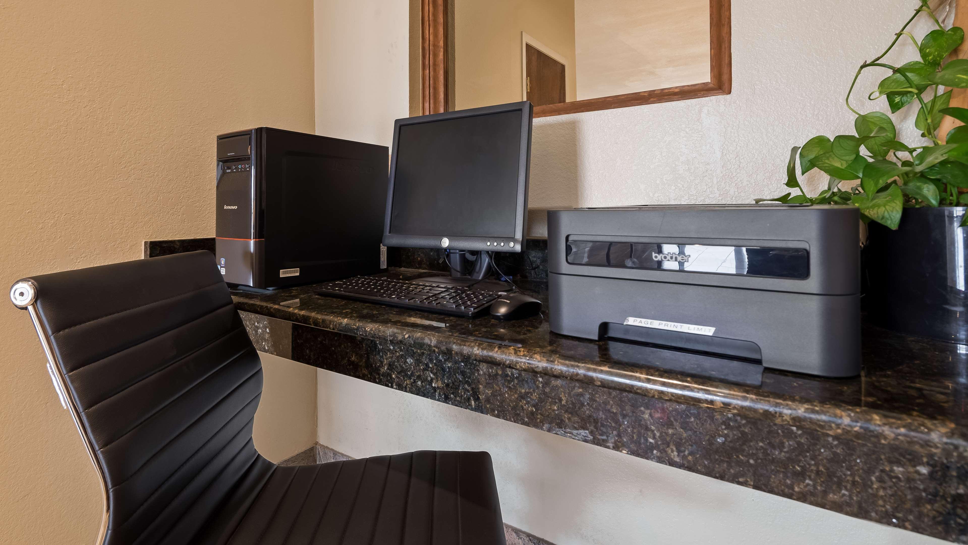 Best Western Regency Inn & Suites Gonzales Extérieur photo