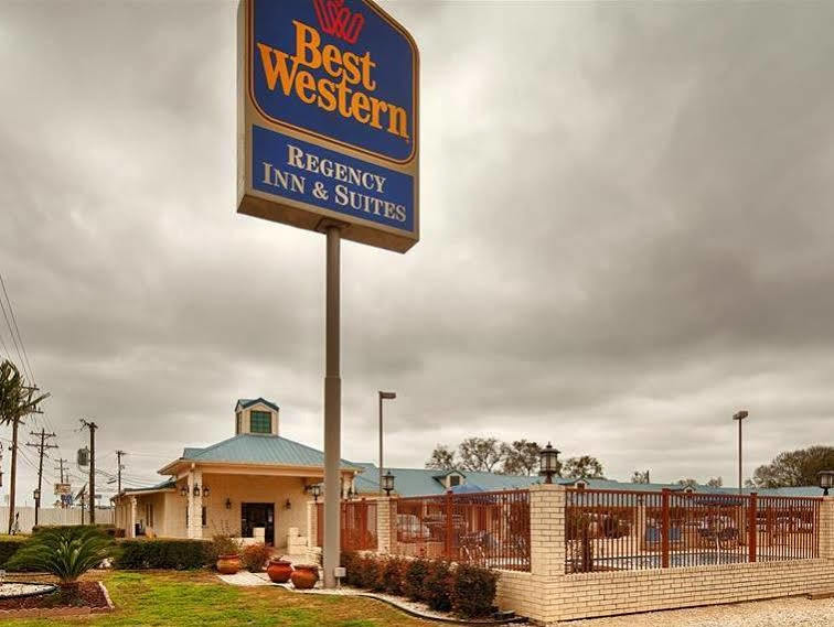 Best Western Regency Inn & Suites Gonzales Extérieur photo