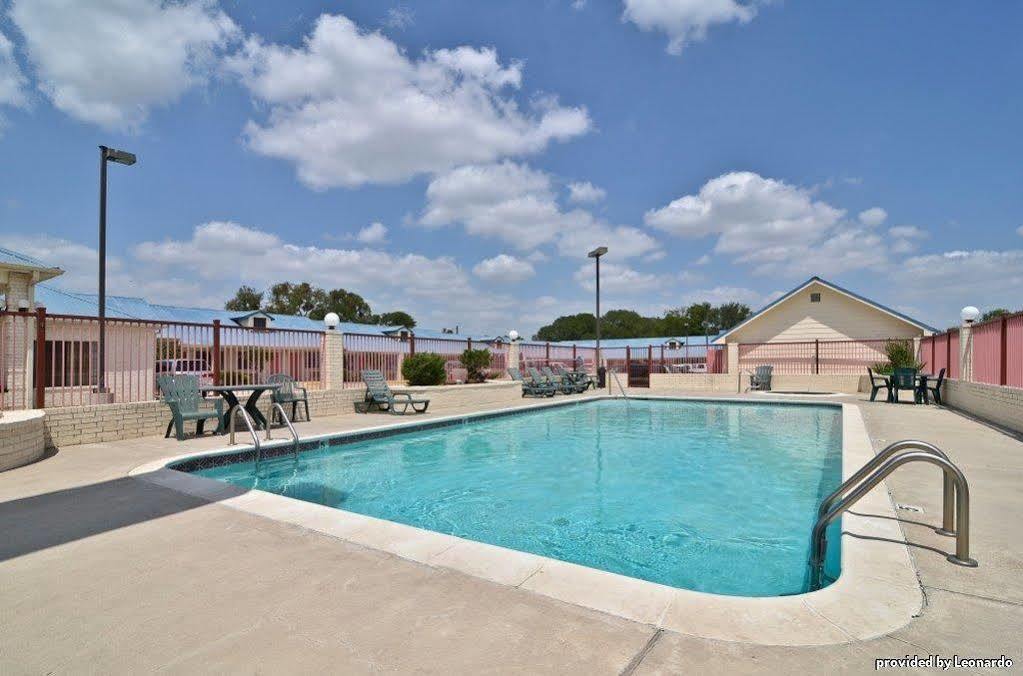 Best Western Regency Inn & Suites Gonzales Facilités photo