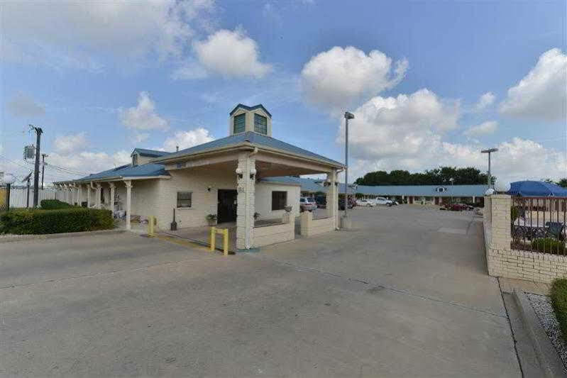 Best Western Regency Inn & Suites Gonzales Extérieur photo